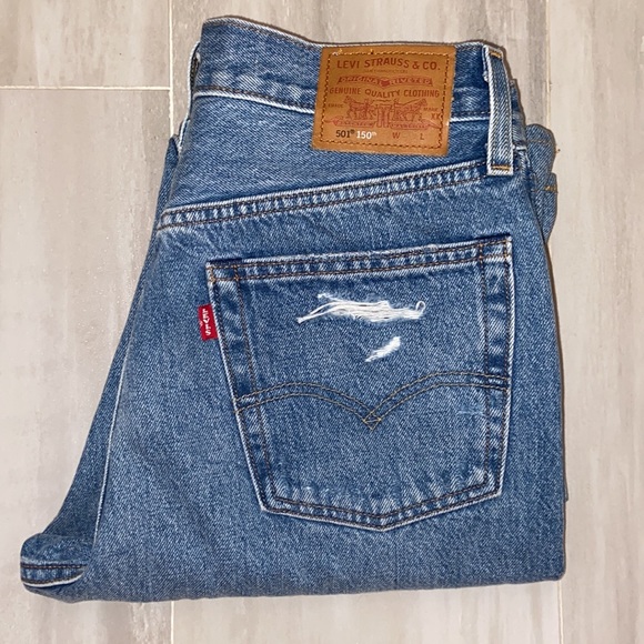 Levi’s 150 Yr. Ann. Selvedge Capital E 501, XOXO Collab., 28x30, EUC, $225 MSRP - Picture 2 of 13
